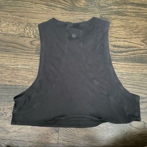 lululemon black crop top